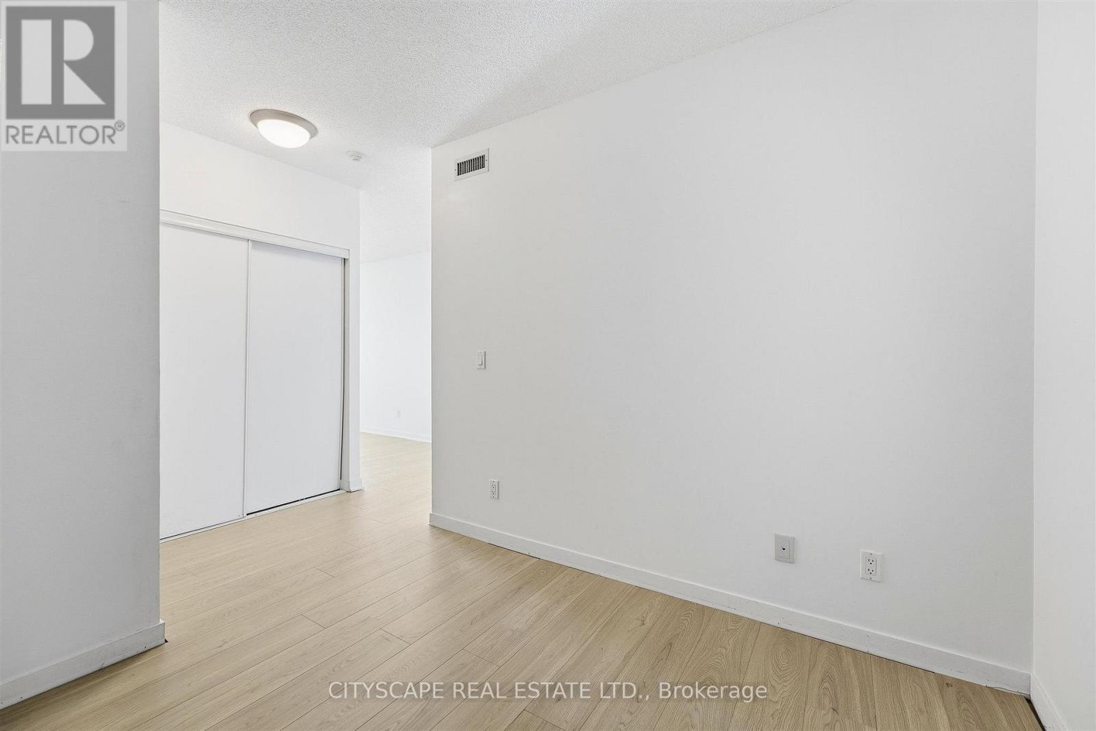 59 East Liberty Street — photo 21
