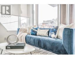 205 - 151 Avenue Road, Toronto, ON M5R2H7 Photo 13