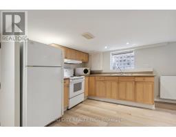 Lower - 178 Douglas Avenue N, Toronto, ON M5M1G6 Photo 10