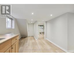 Lower - 178 Douglas Avenue N, Toronto, ON M5M1G6 Photo 6