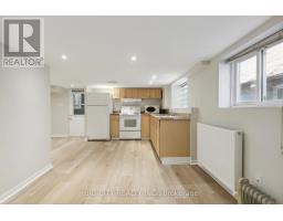 Lower - 178 Douglas Avenue N, Toronto, ON M5M1G6 Photo 8