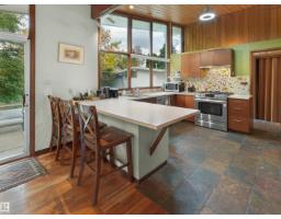 13103 Grand View Dr Nw, Edmonton, AB T6H4K7 Photo 13