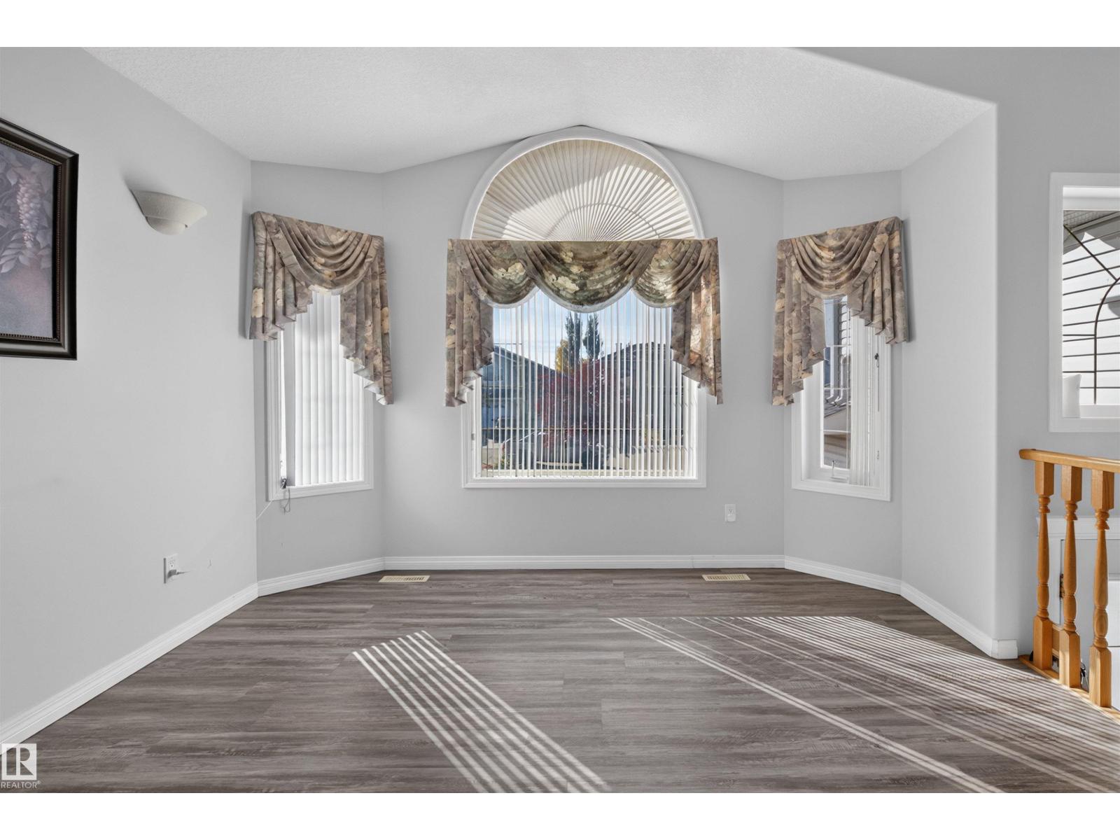 16311 89 Street NW, photo 4
