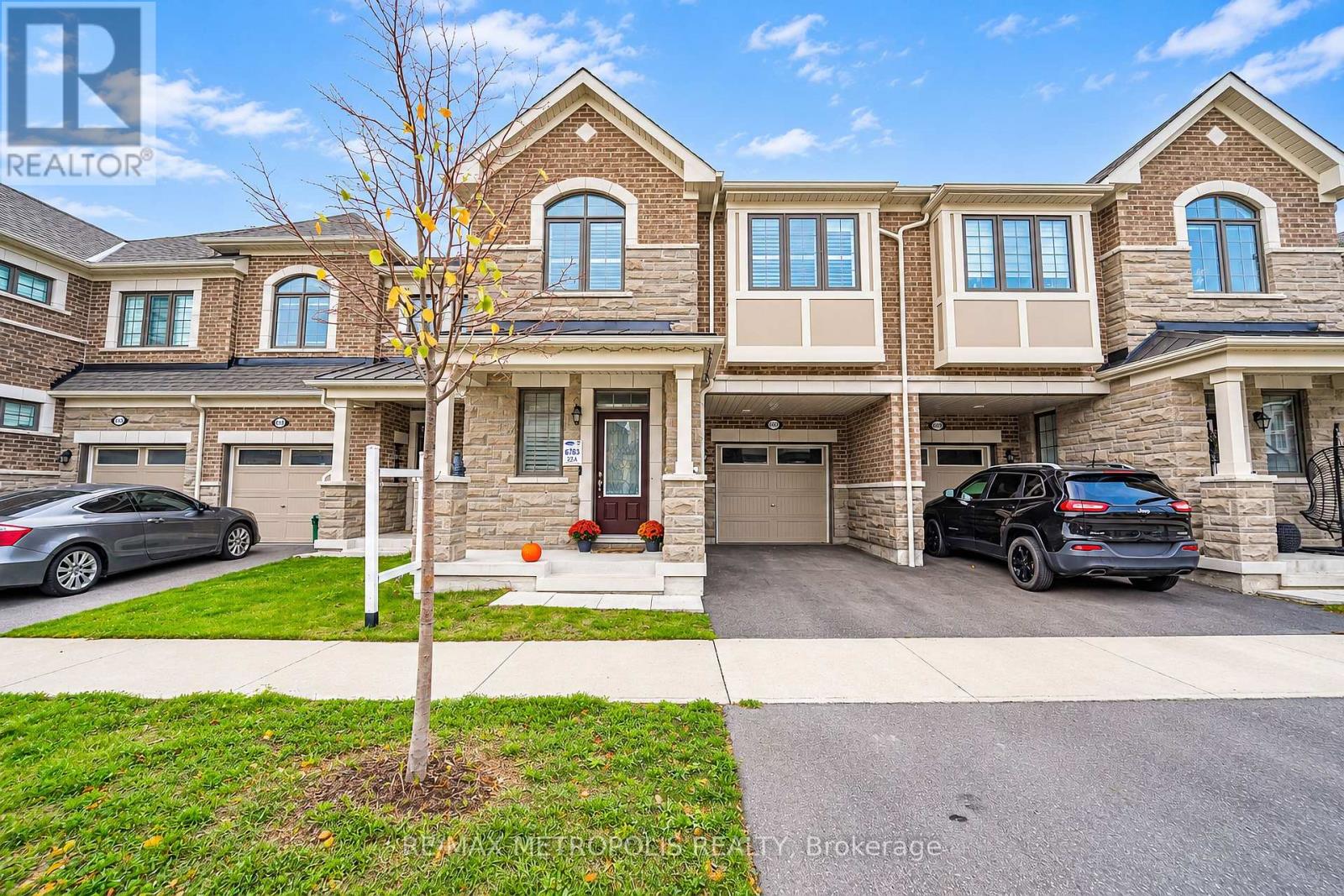 3237 Turnstone Boulevard, Pickering, ON