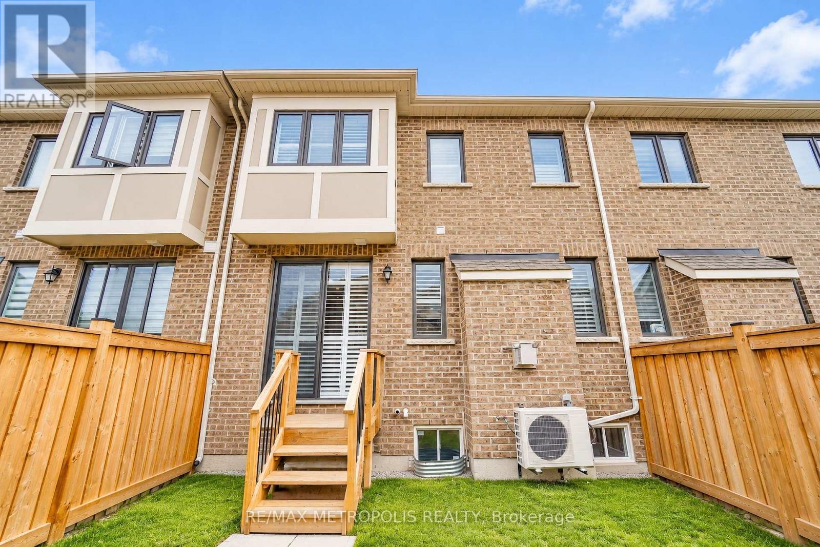 3237 Turnstone Boulevard, Pickering, ON photo 6