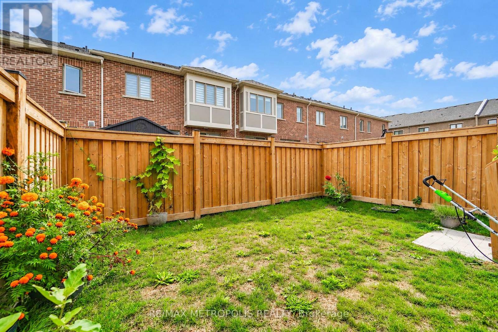 3237 Turnstone Boulevard, Pickering, ON photo 8