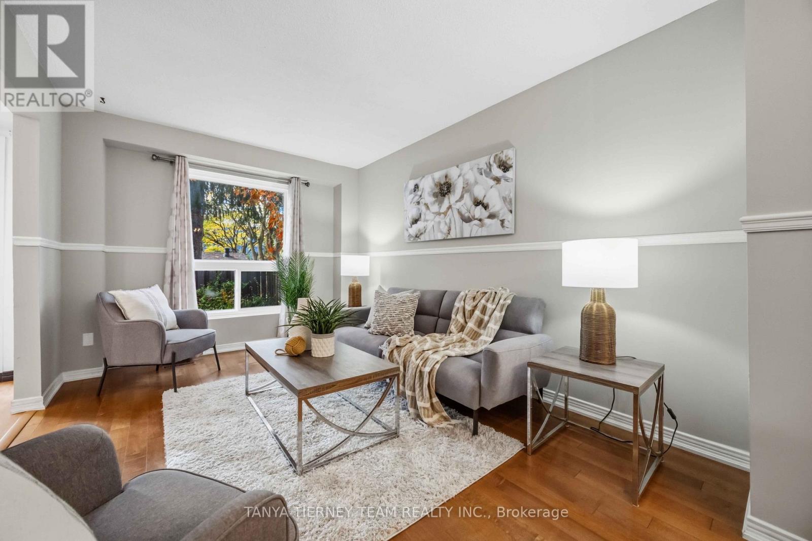 #32 1330 TROWBRIDGE DRIVE - 14