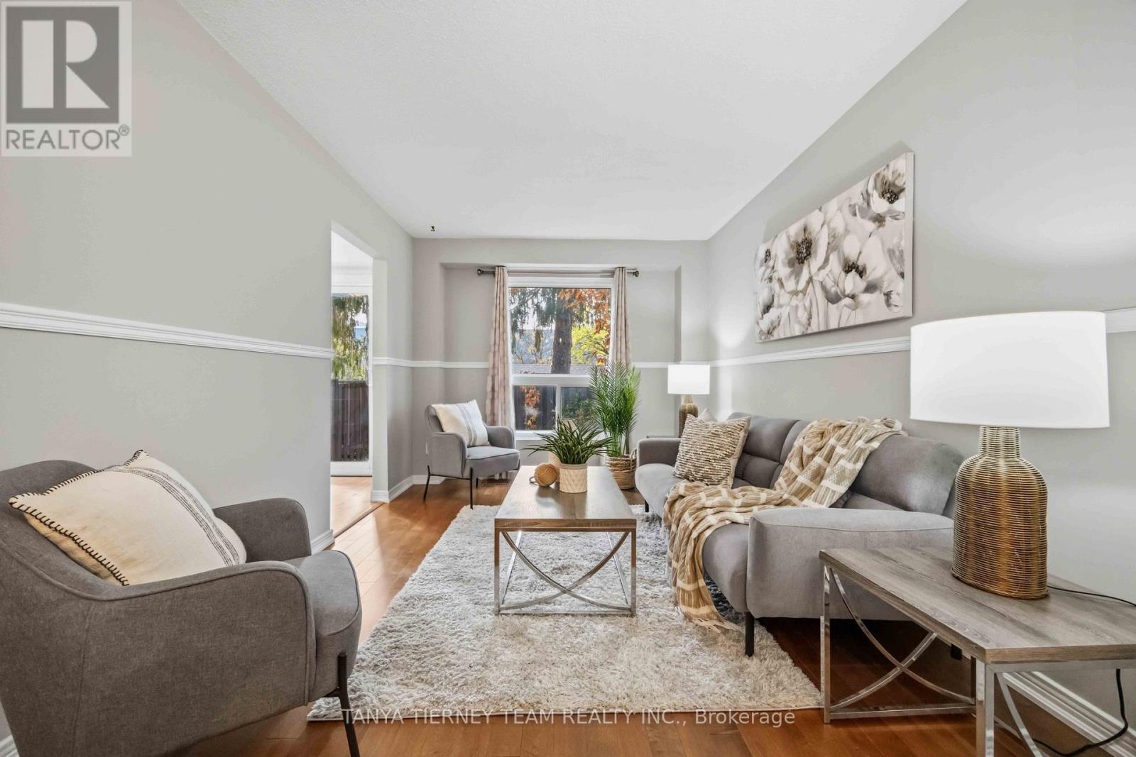 #32 1330 TROWBRIDGE DRIVE - 15