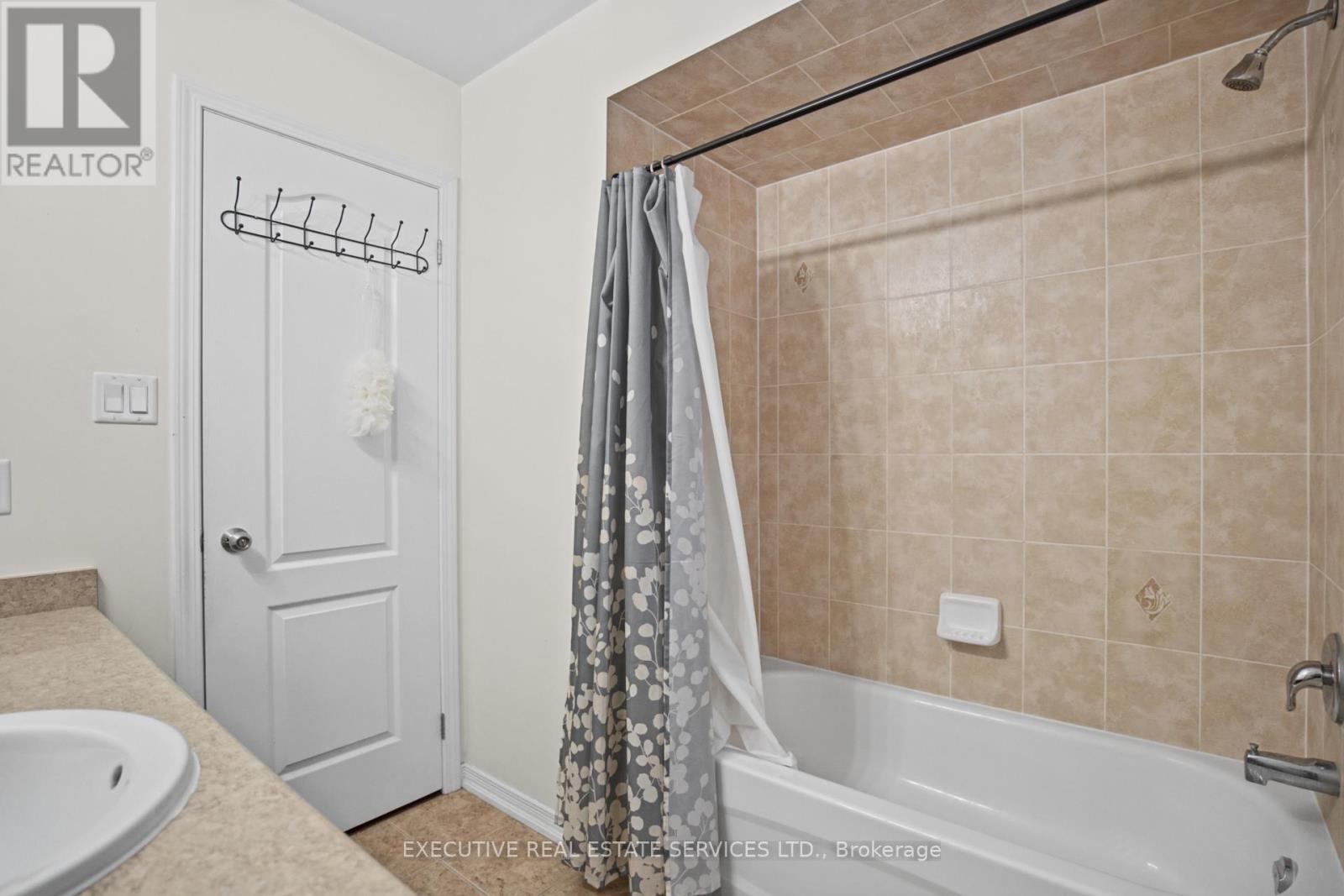 1571 Edgecroft Drive, Pickering, ON photo 38