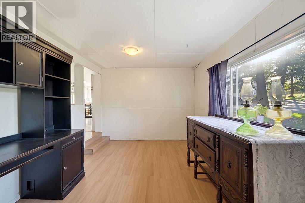 #18 4137 Spallumcheen Drive - 24