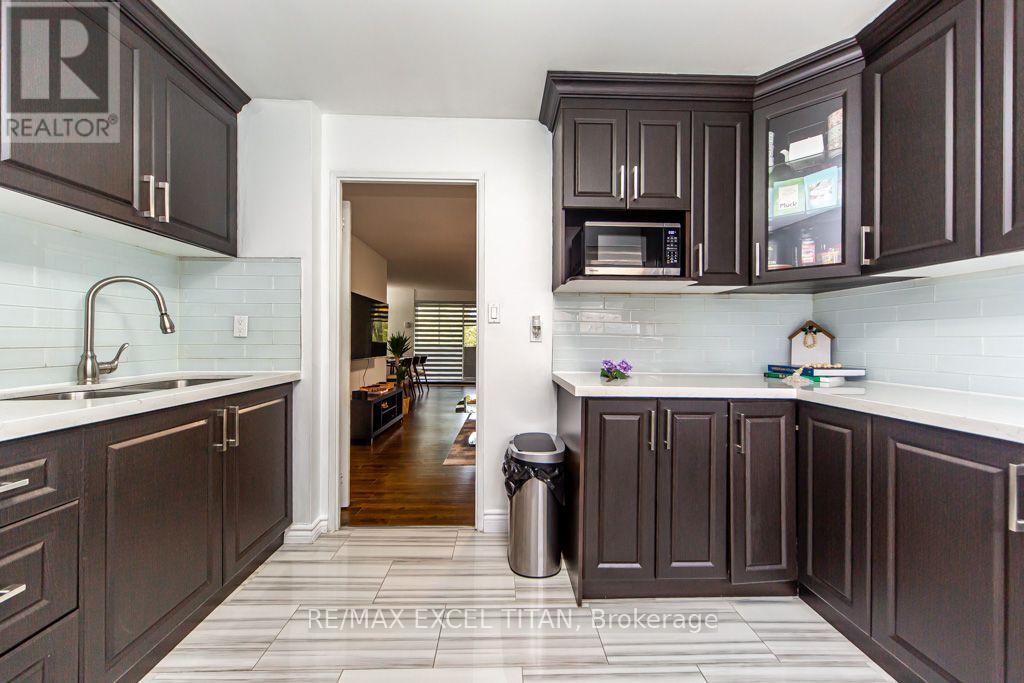 153- 50 Scarborough Golf Club Road, Toronto, ON photo 13