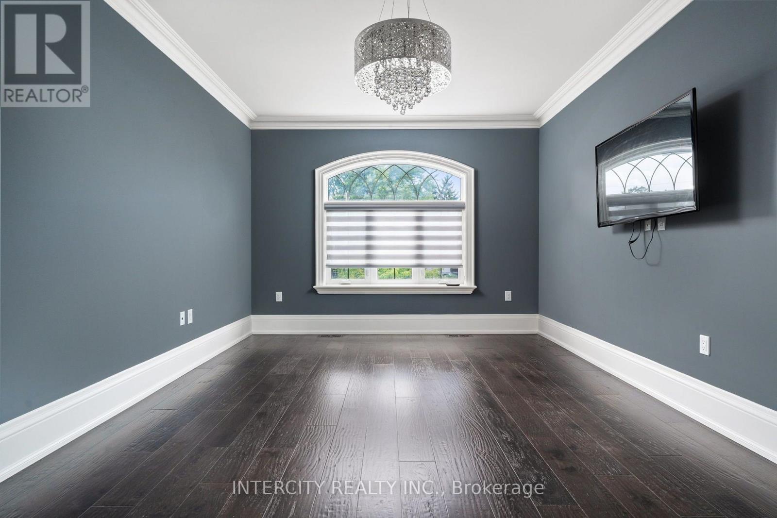 27 Rockview Gardens, Vaughan, ON photo 34