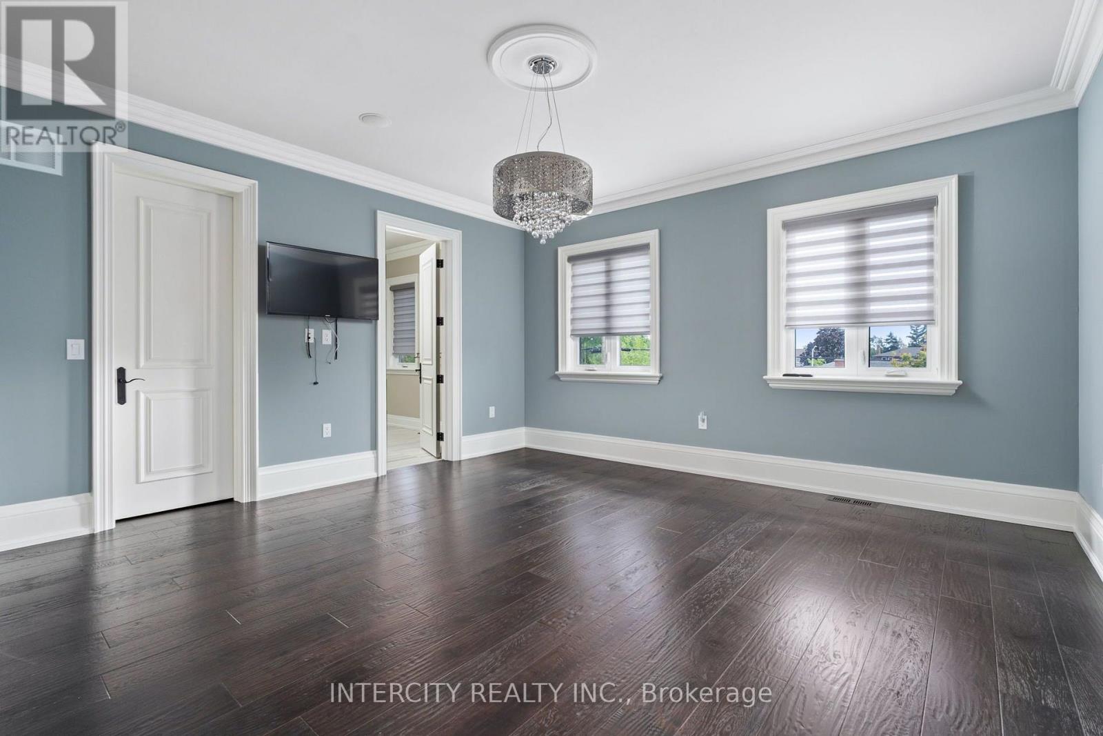 27 Rockview Gardens, Vaughan, ON photo 38