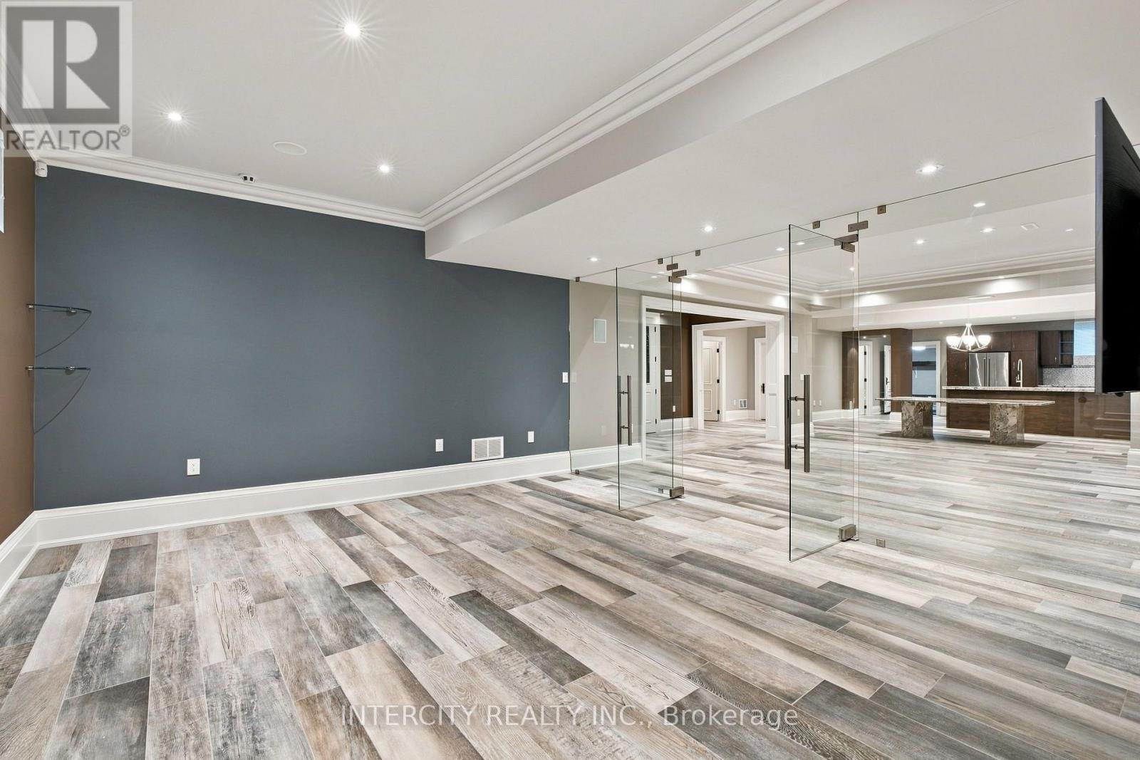 27 Rockview Gardens, Vaughan, ON photo 45