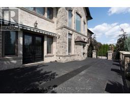 Family room - 27 Rockview Gardens, Vaughan, ON L4K2J4 Photo 10