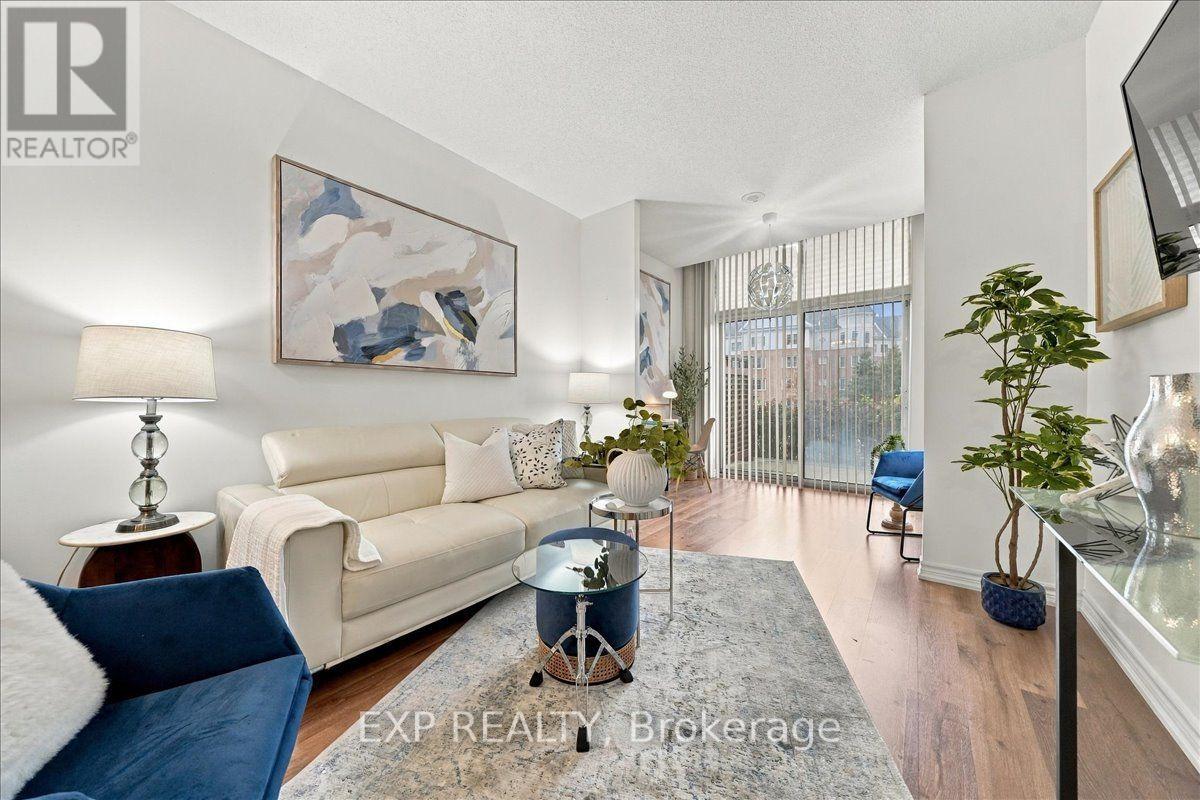 117- 18 Harding Boulevard, Richmond Hill, ON