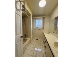 Main 48 Marchwood Crescent, Richmond Hill, ON L4C8M4 Photo 12
