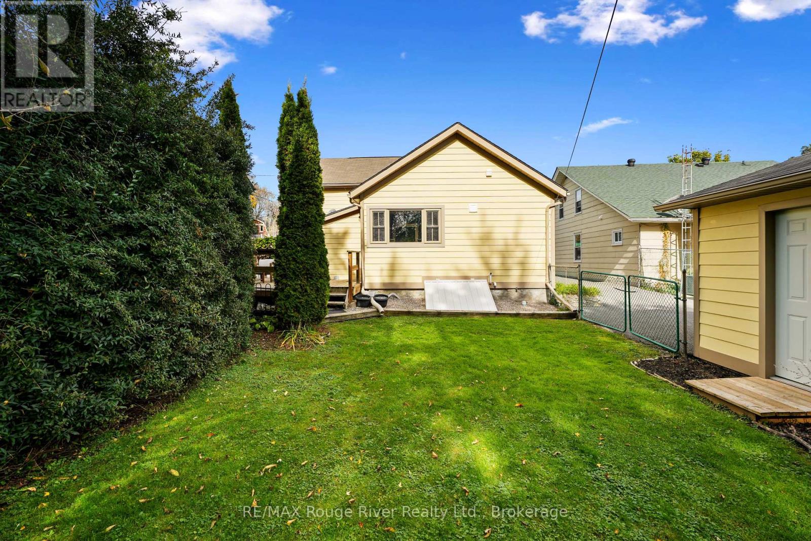 27 BUCK STREET - 44