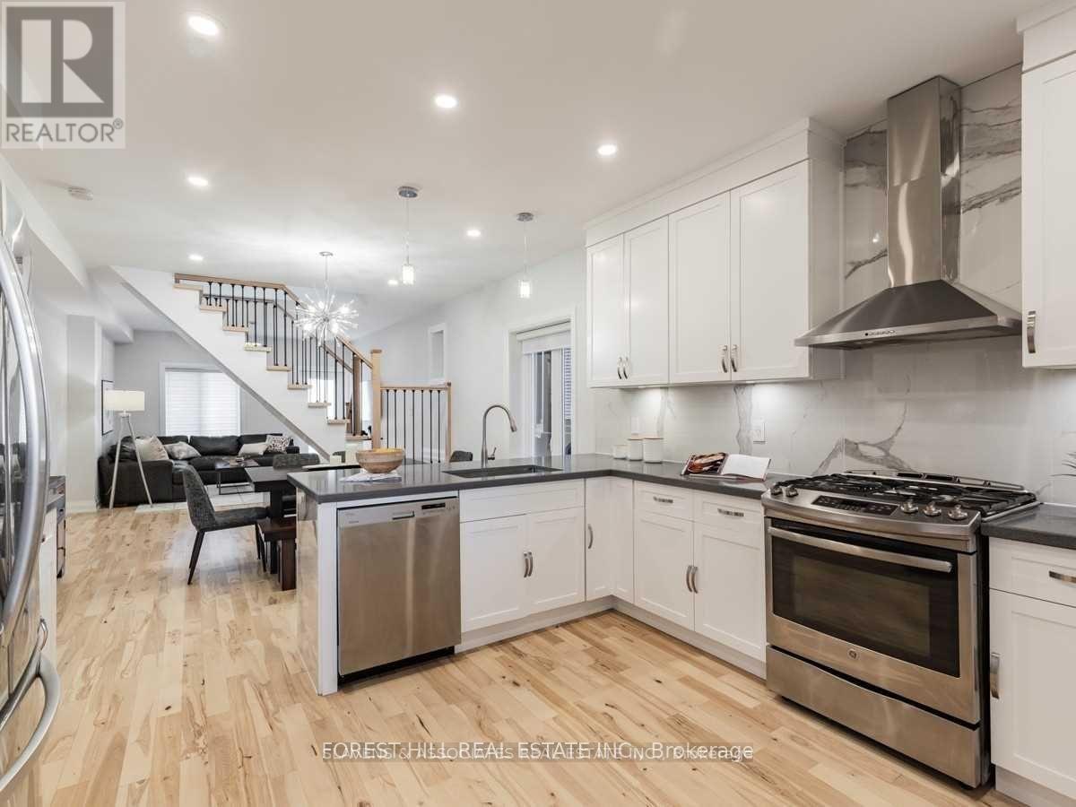 116 Armstrong Avenue — photo 10