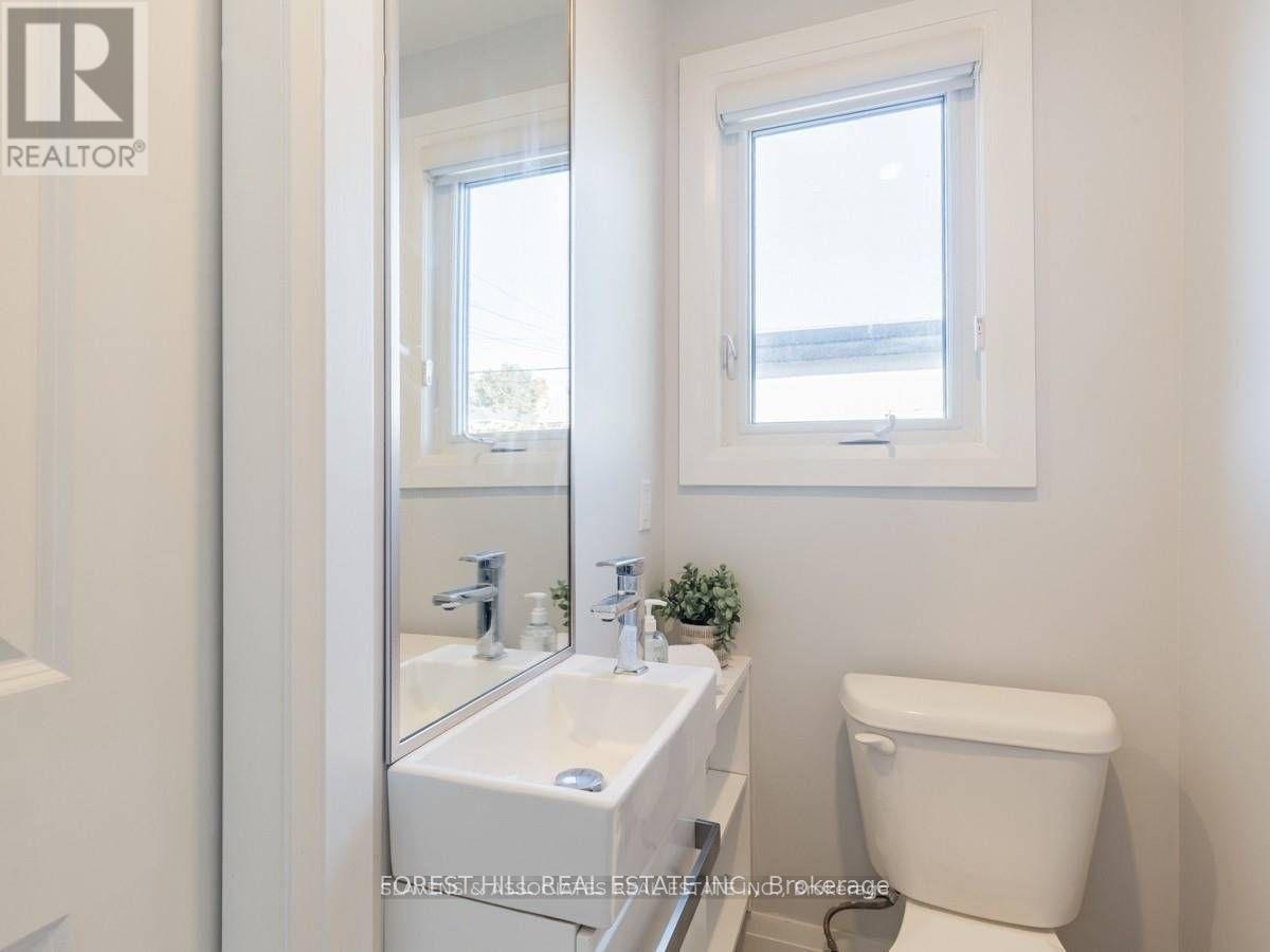 116 Armstrong Avenue — photo 12