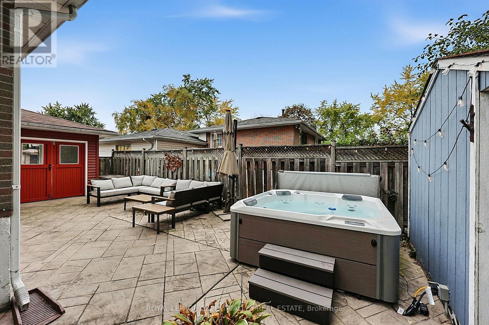 27 Castlemore Drive, Brampton, ON photo 44