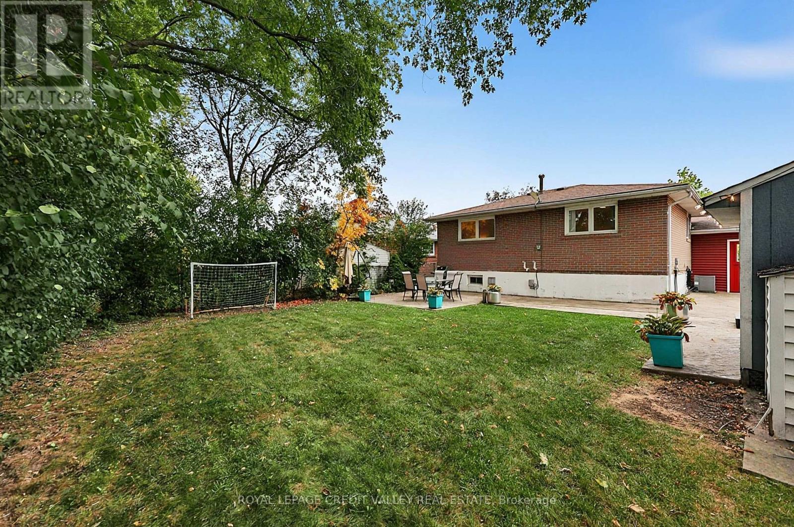 27 Castlemore Drive, Brampton, ON photo 49
