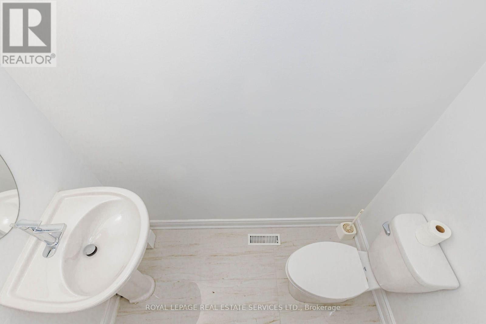15 HUSON COURT - 22