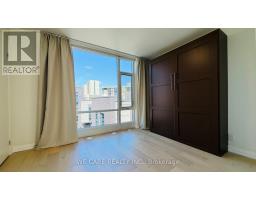 Th 15 - 15 Valhalla Inn Road, Toronto, ON M9B0B3 Photo 10