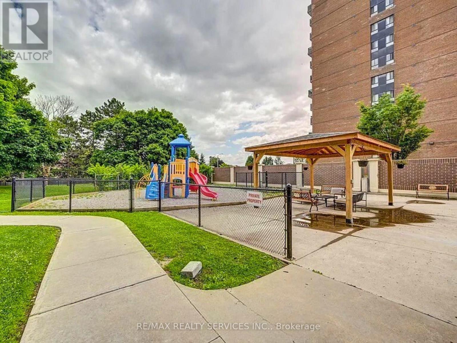 4 Lisa Street — photo 11