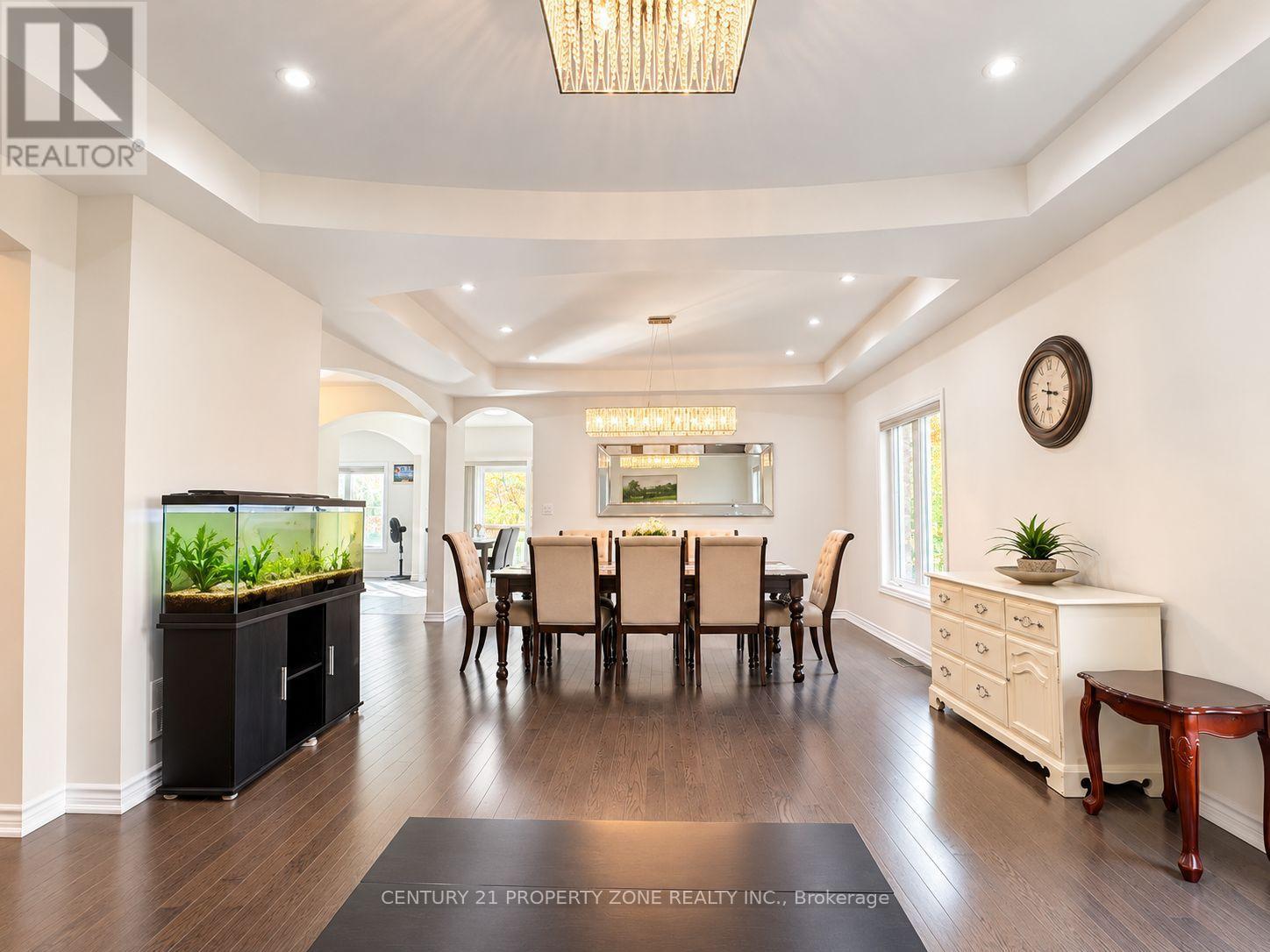 32 Young Garden Crescent, Brampton, ON photo 12