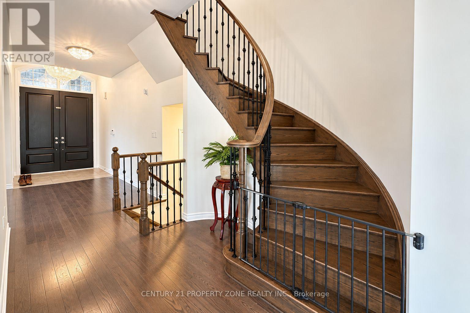 32 Young Garden Crescent, Brampton, ON photo 22