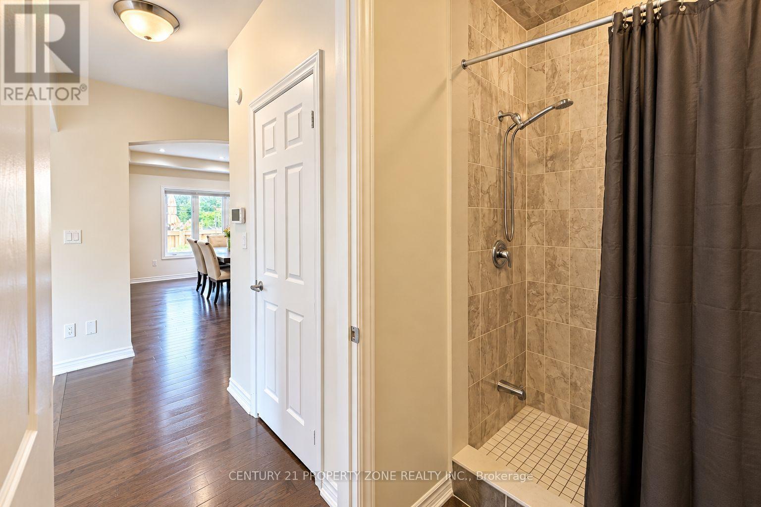 32 Young Garden Crescent, Brampton, ON photo 25