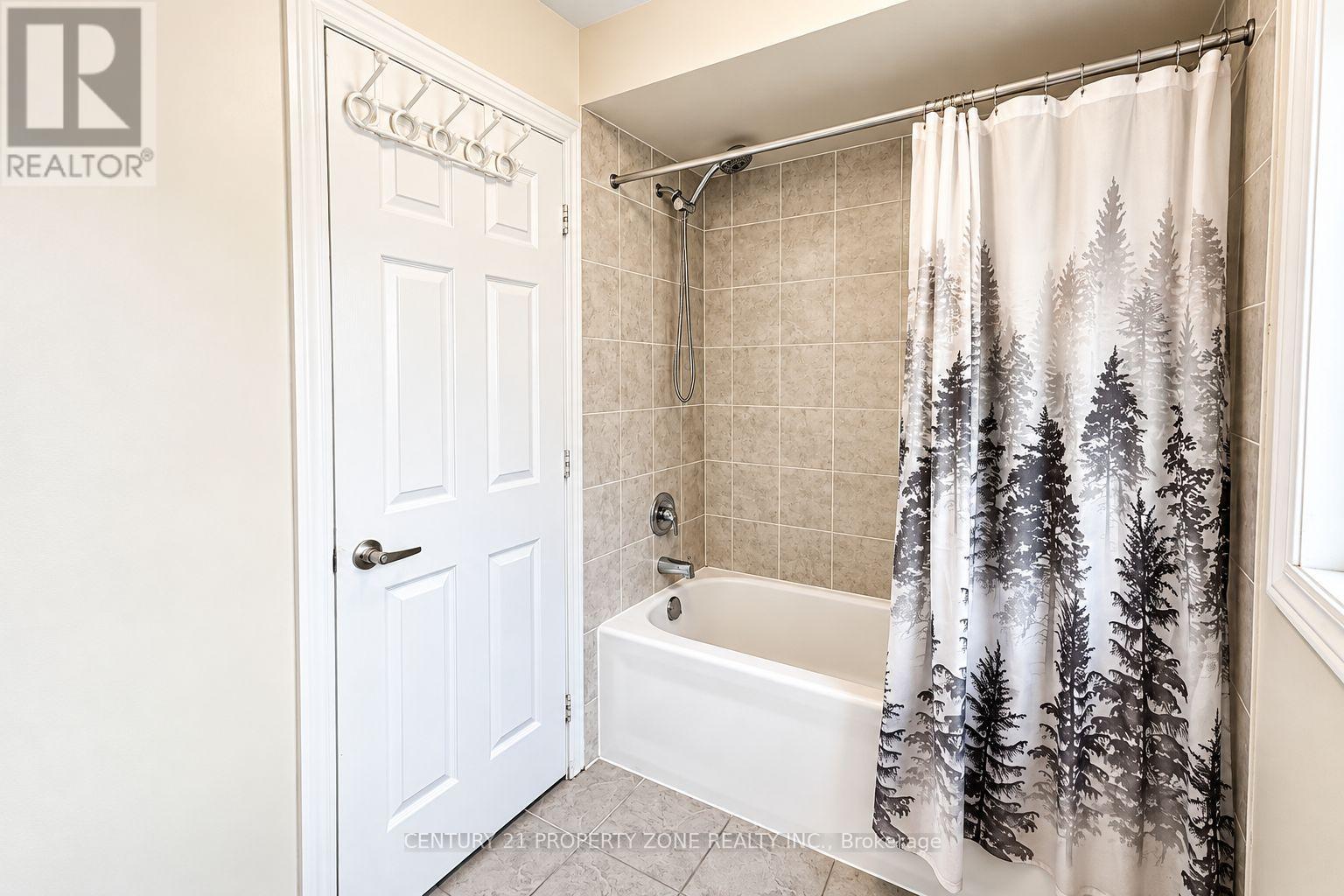 32 Young Garden Crescent, Brampton, ON photo 30