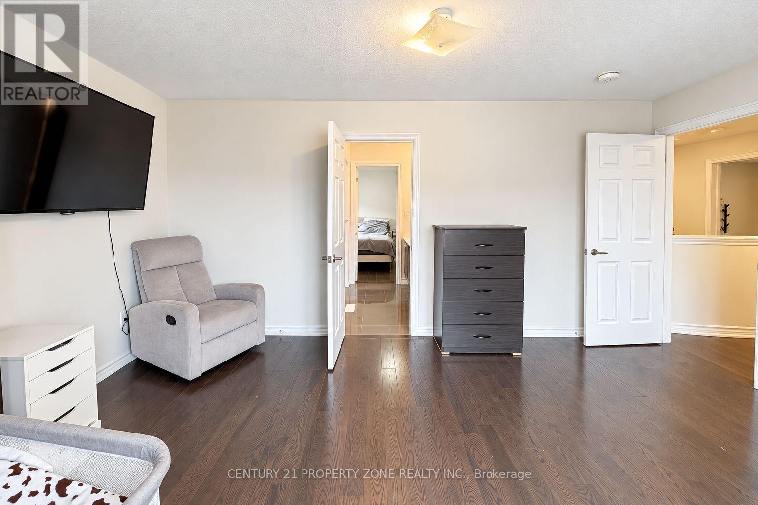 32 Young Garden Crescent, Brampton, ON photo 34