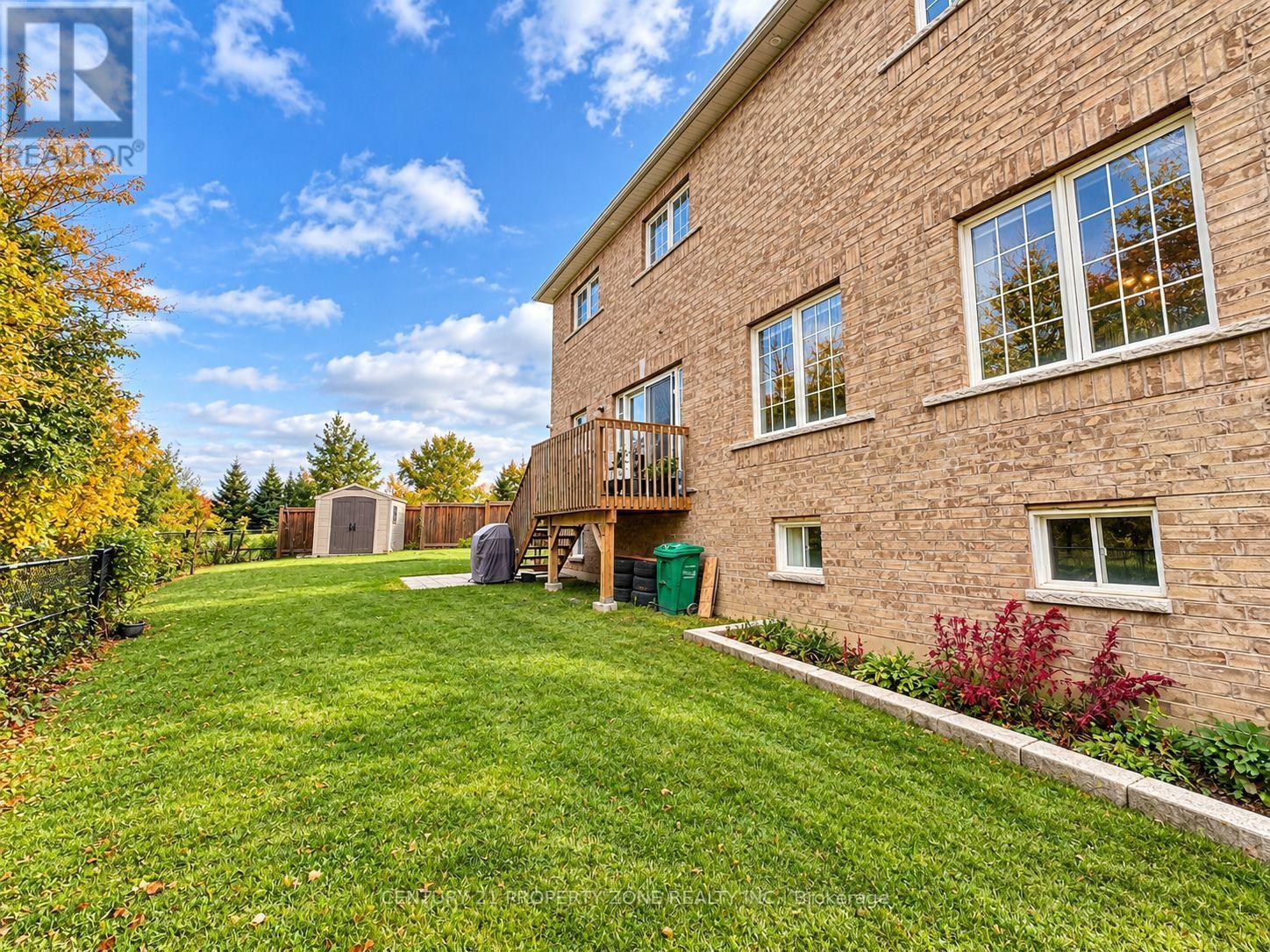 32 Young Garden Crescent, Brampton, ON photo 35