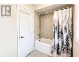 32 Young Garden Crescent, Brampton, ON L6Y6A4 Photo 30