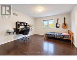 32 Young Garden Crescent, Brampton, ON L6Y6A4 Photo 31