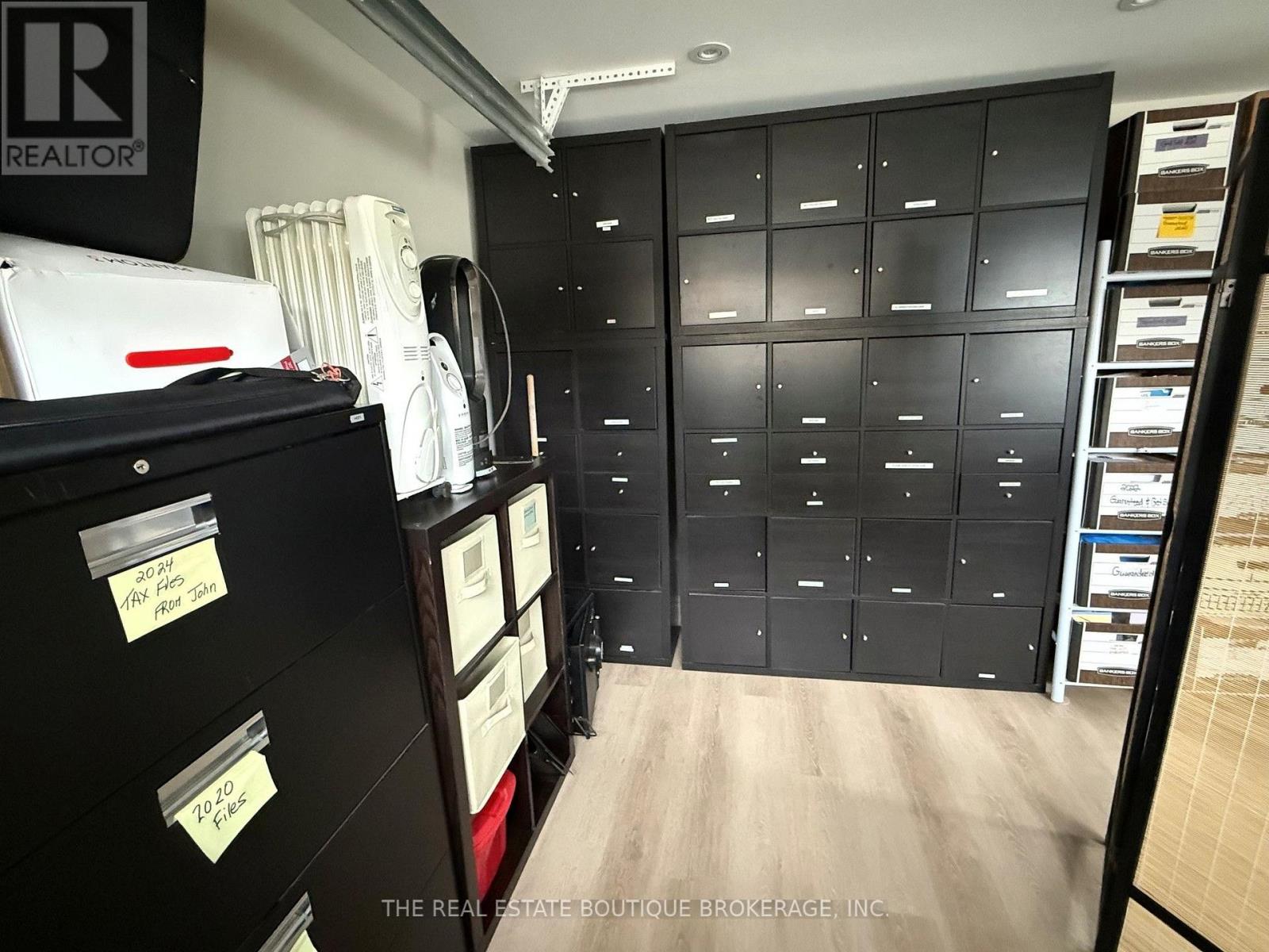 3185 Walkers Line, Burlington, ON photo 18