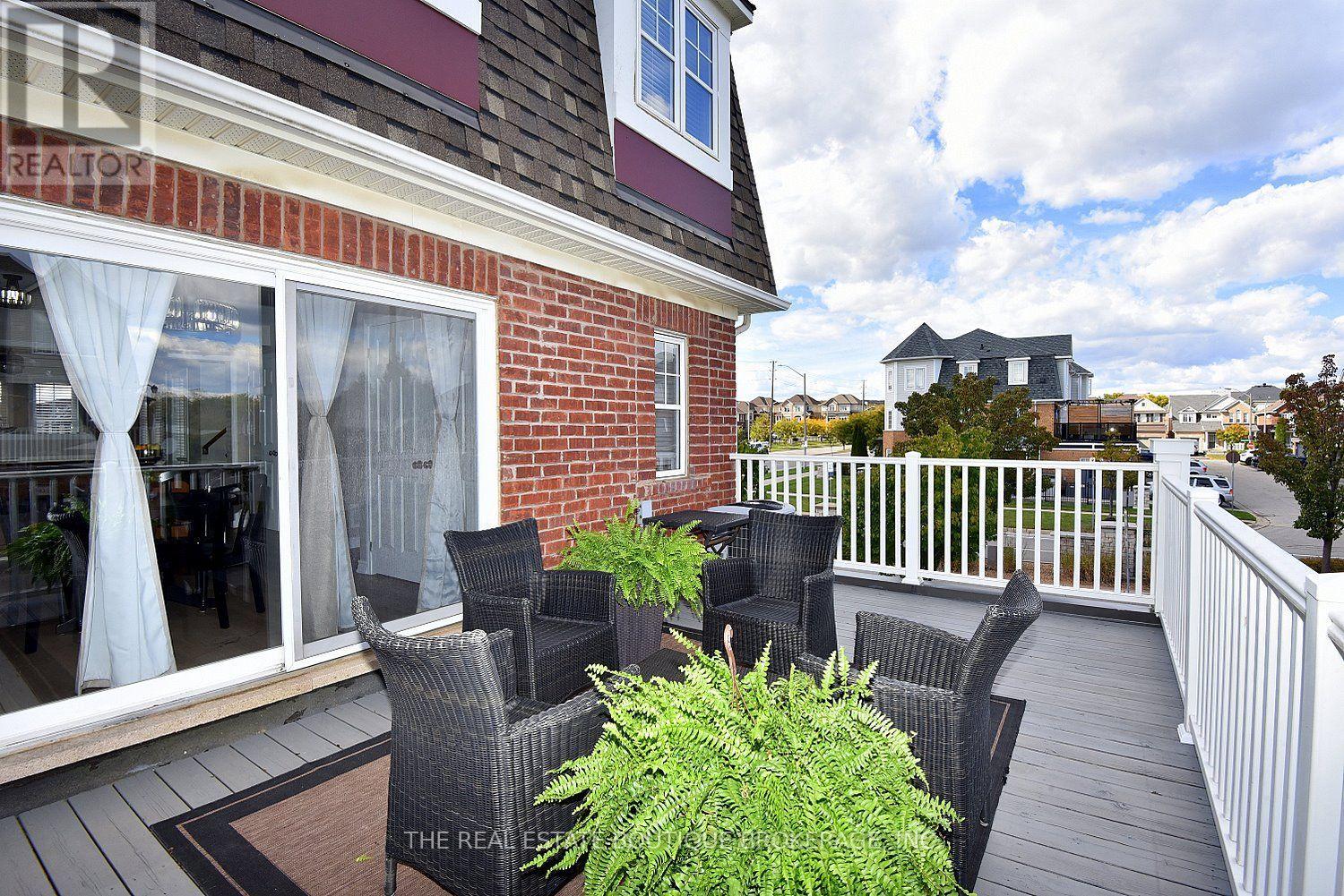 3185 Walkers Line, Burlington, ON photo 33