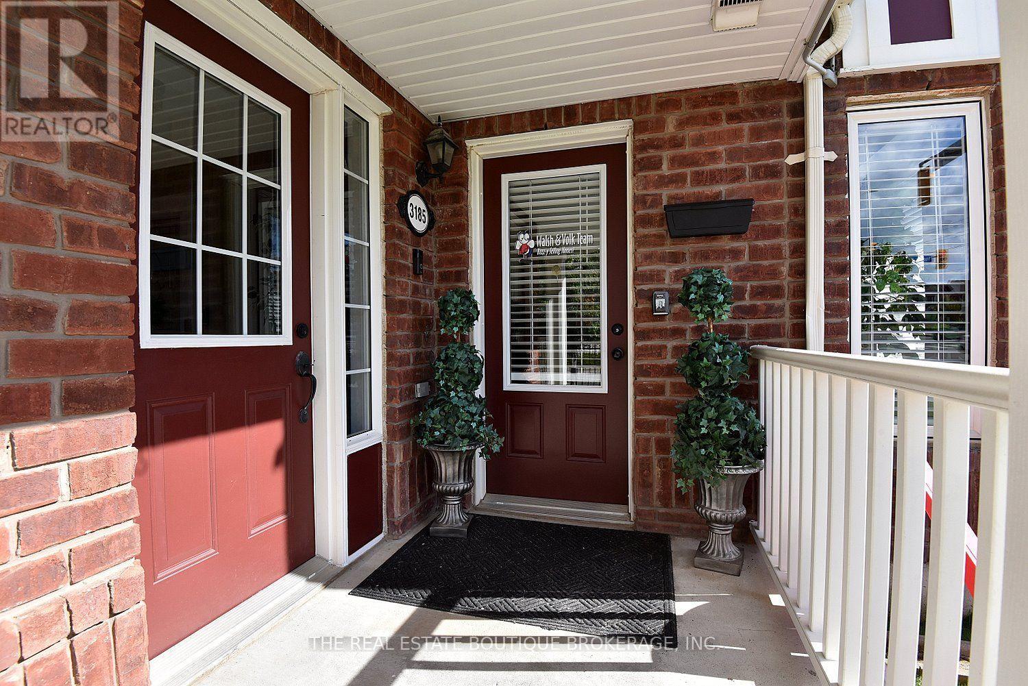 3185 Walkers Line, Burlington, ON photo 5