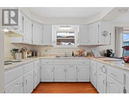 Kitchen - 19 Harmony Road, Salmon River, NS B2N4X9 Photo 8