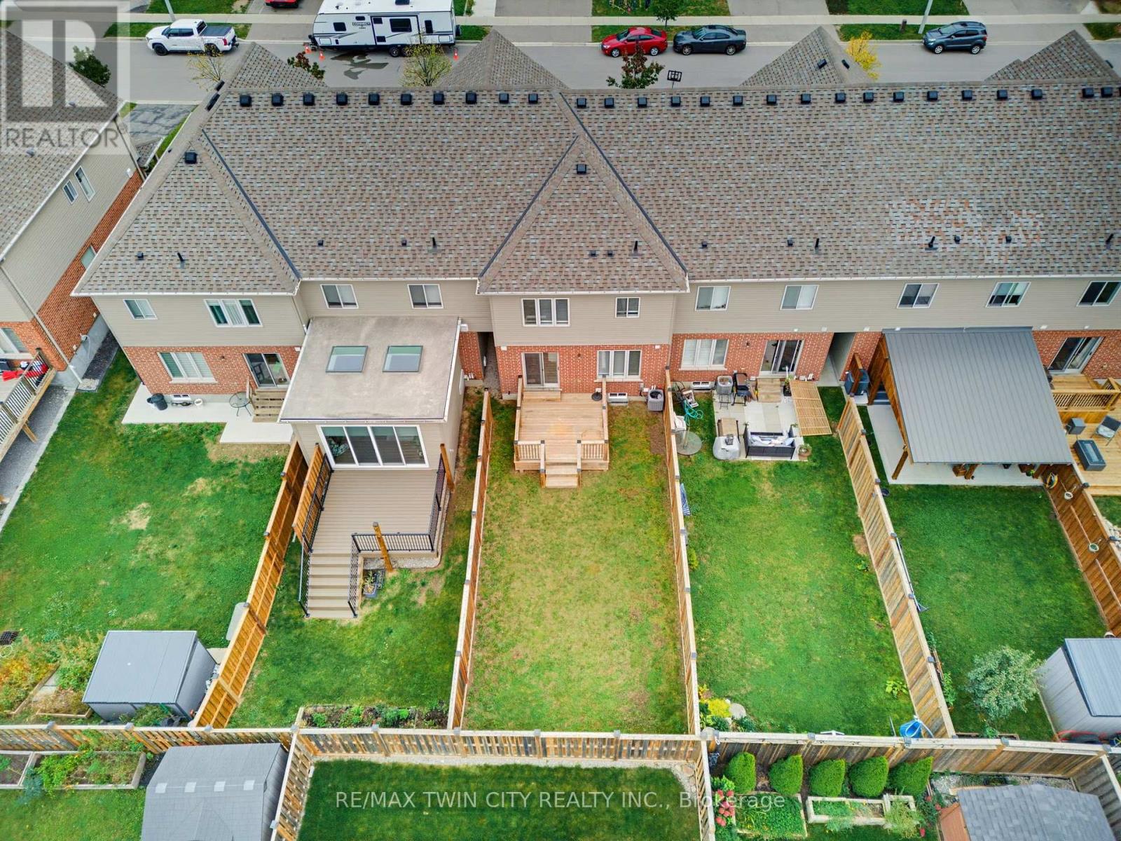 34 Freer Drive, North Dumfries, ON photo 24