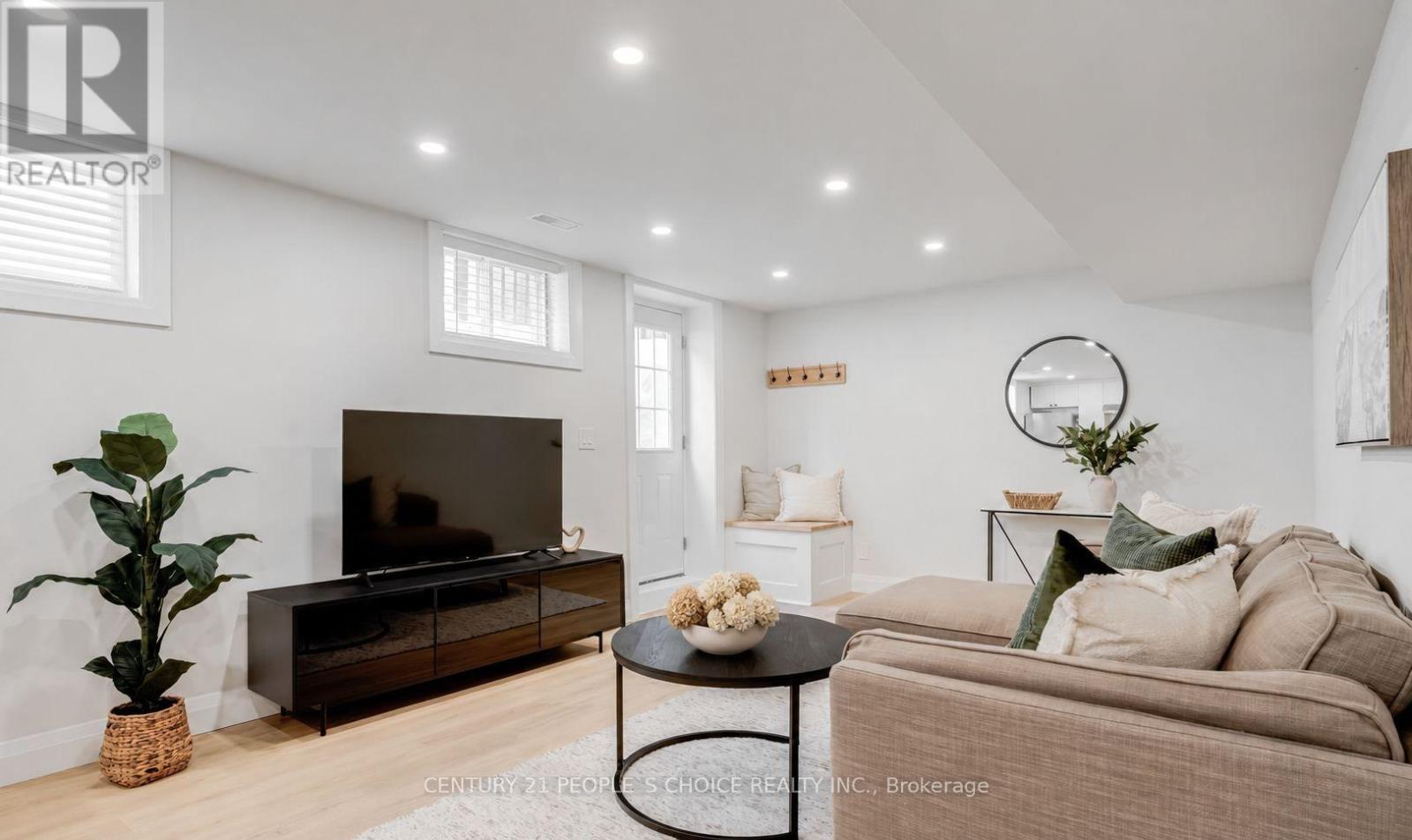 7 Carl Crescent, Hamilton, ON photo 35