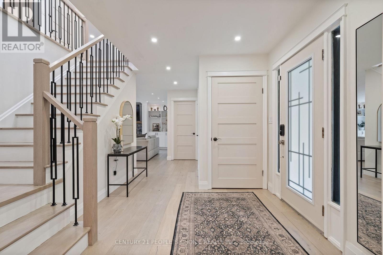 7 Carl Crescent, Hamilton, ON photo 5