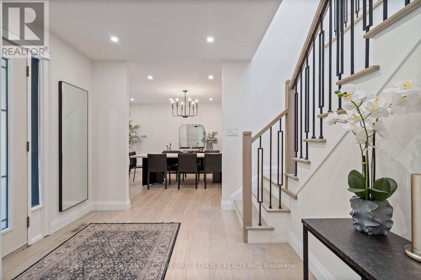 7 Carl Crescent, Hamilton, ON photo 6