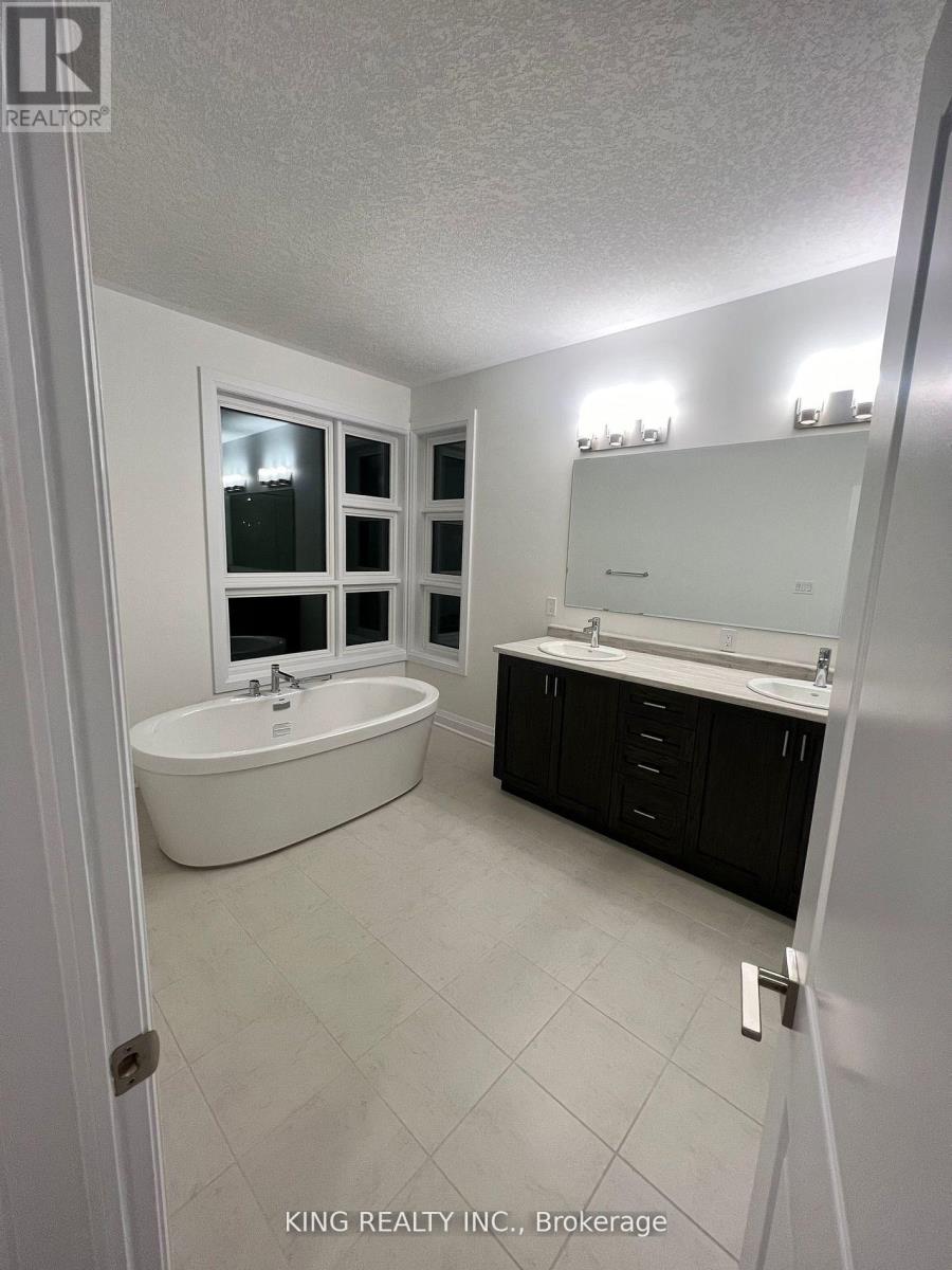 27 Carina Street — photo 12