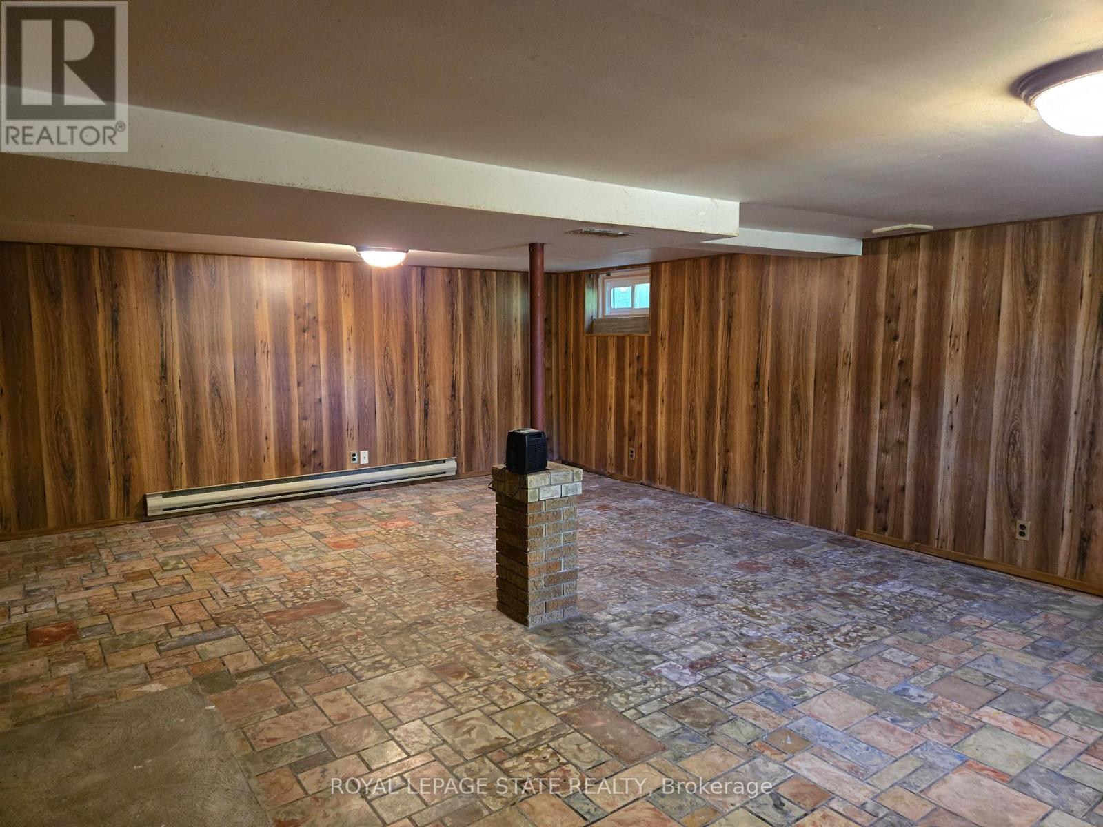 538 Main Street West, Grimsby, ON photo 23
