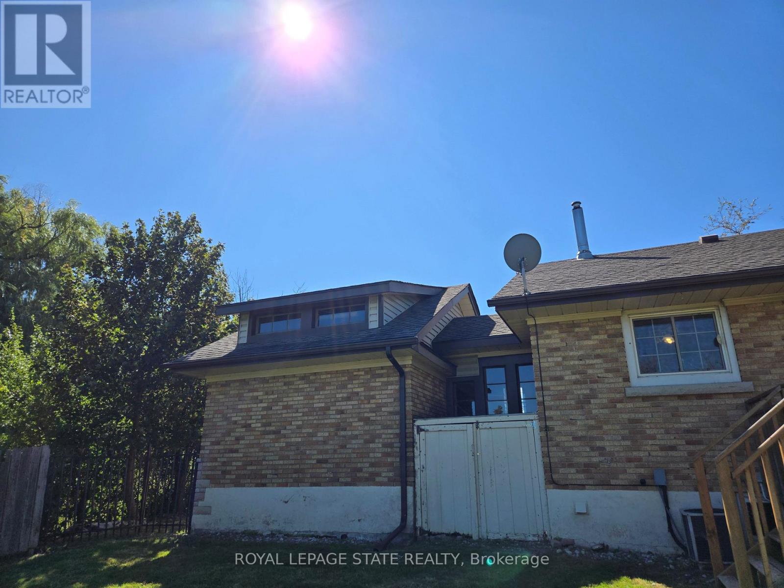 538 Main Street West, Grimsby, ON photo 30