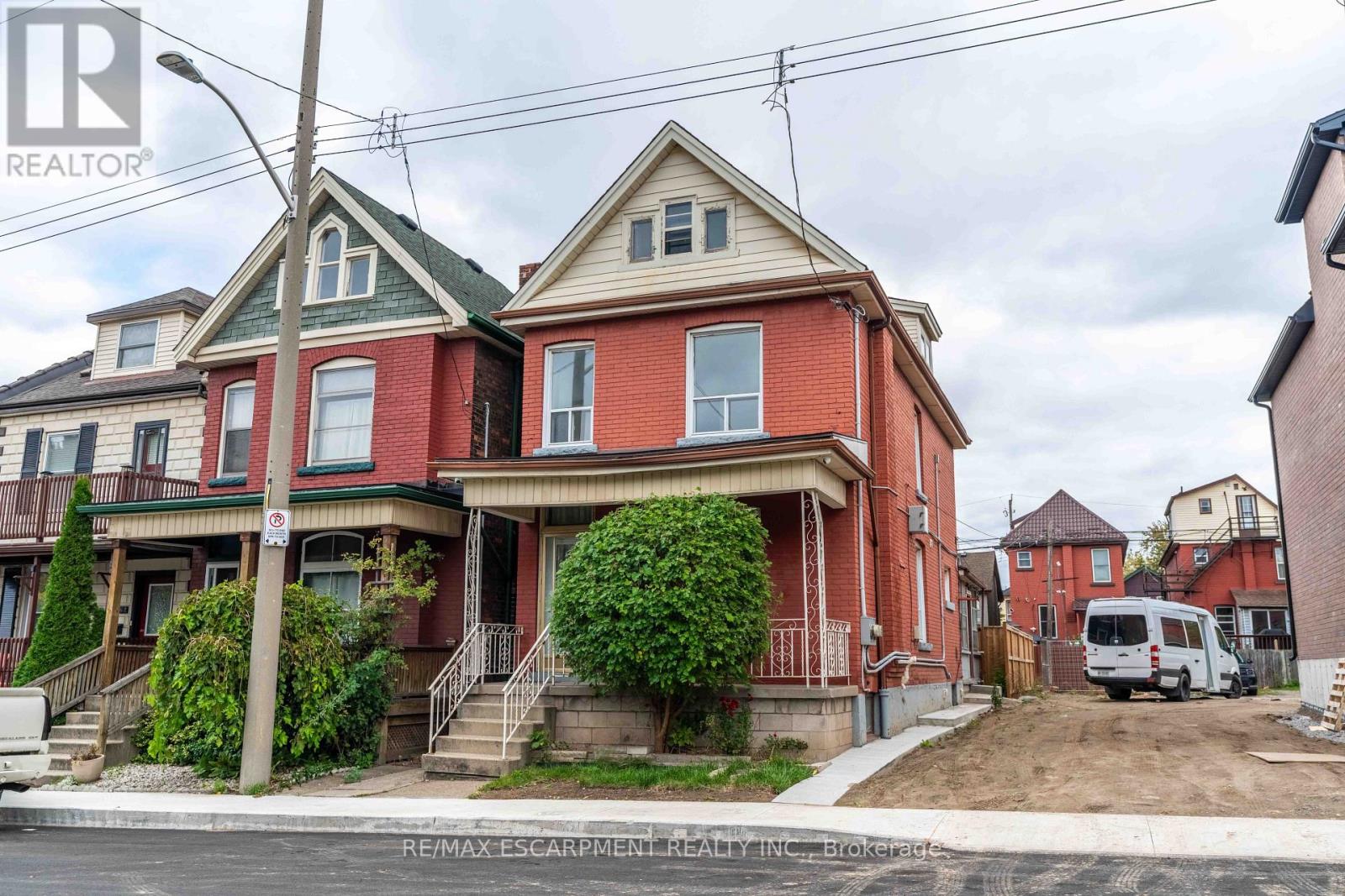 58 St. Matthews Avenue, Hamilton, ON