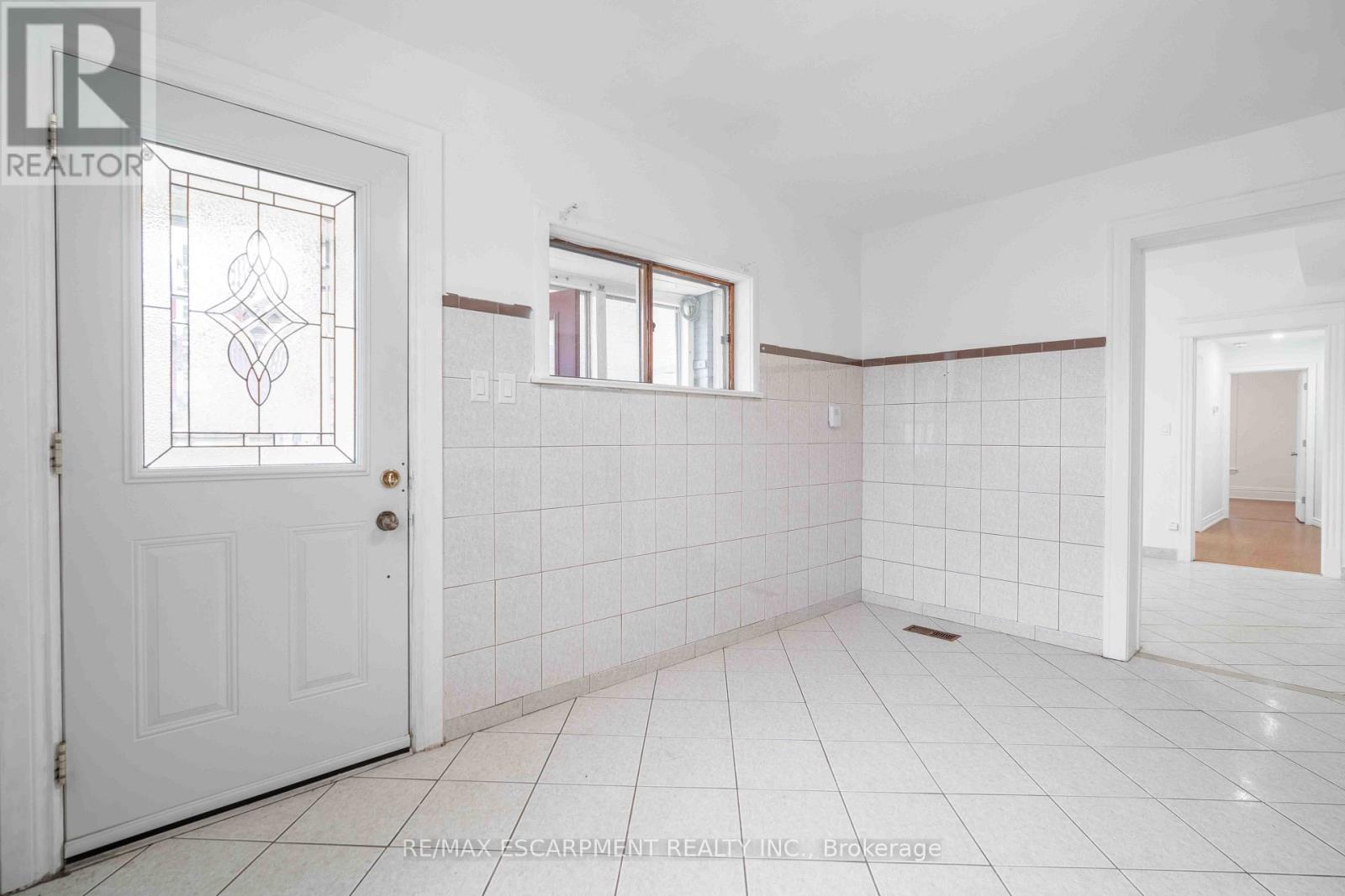 58 St. Matthews Avenue, Hamilton, ON photo 25